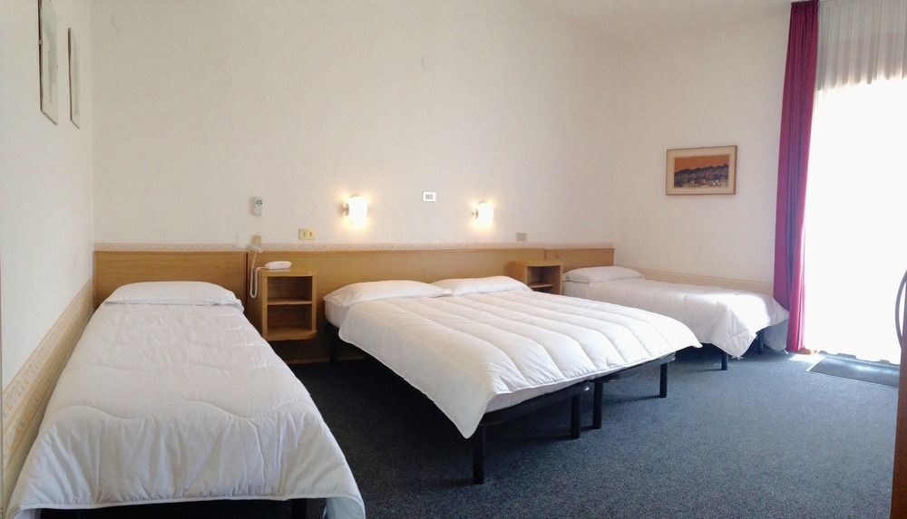 Albergo Miralaghi Padergnone Luaran gambar